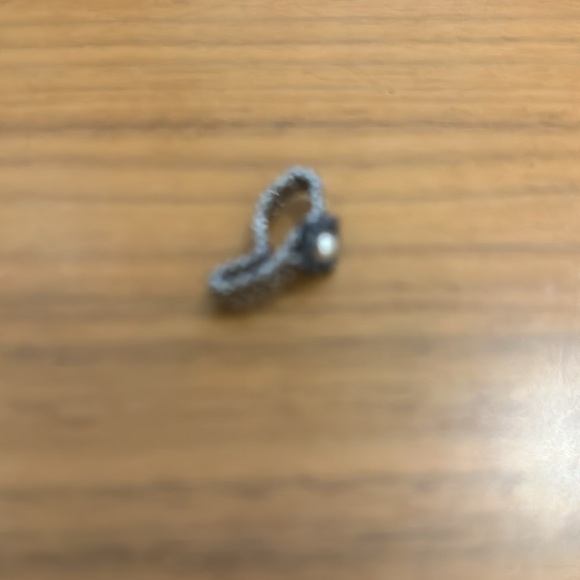 Vintage handmade circle/flower bendable ring. - Picture 3 of 5